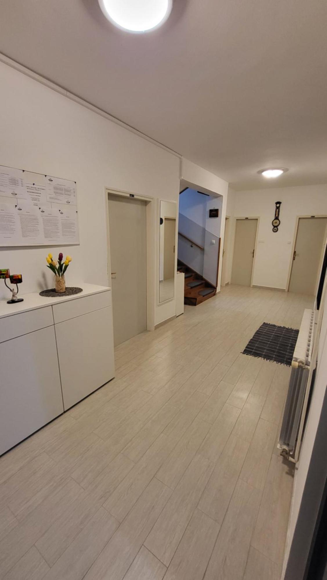 Apartments & Rooms Fam Ribaric Banjol Exterior foto